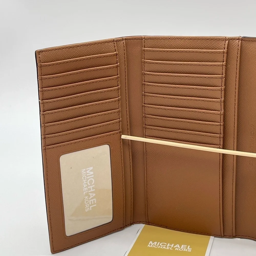 Michael Kors Large Trifold Wallet Luggage - Picture 7 of 8